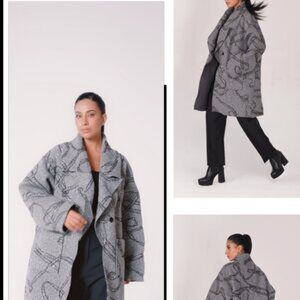 H4 brand new, stylish ,  unique  Coat-Jacket, Just arrived